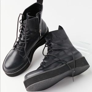 UO Gemma Utility Boot🦄